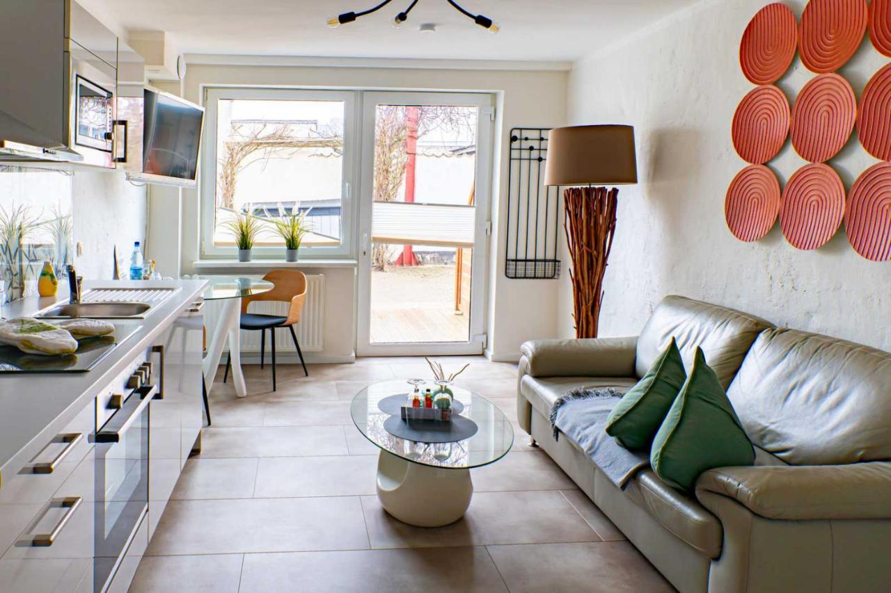 Haus Shiralee - Das Ferienhaus Warnemuende ロストック エクステリア 写真